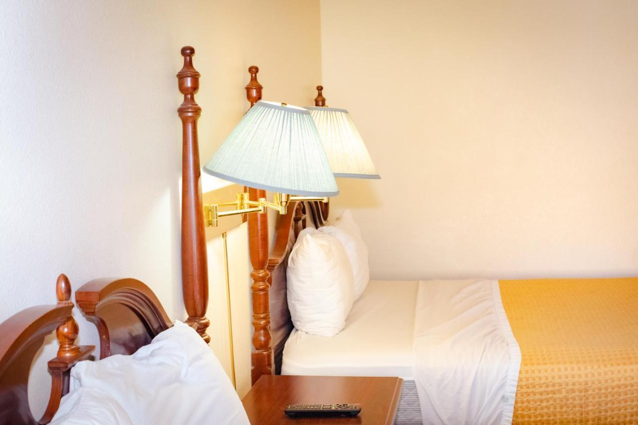 Cozy House Inn & Suites By Marifah Williamsburg Ngoại thất bức ảnh